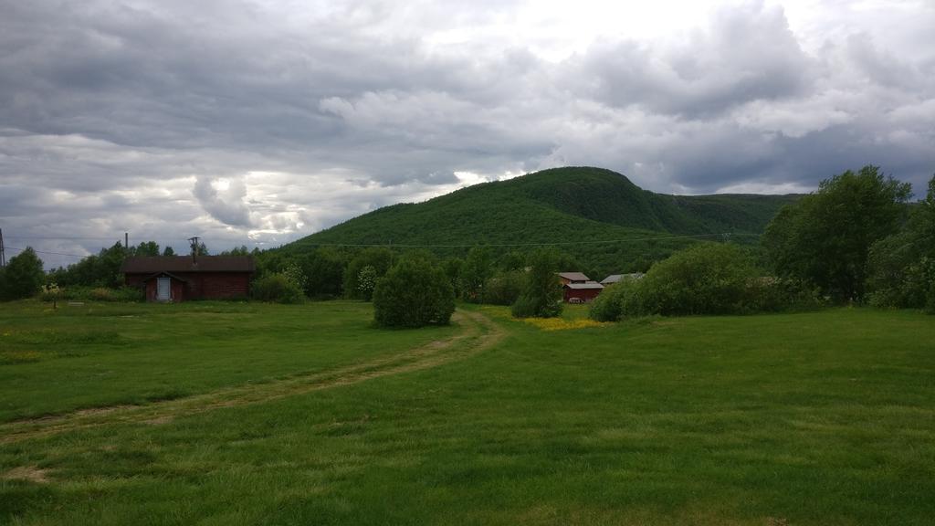 Hotel Vetsituvat Utsjoki Esterno foto